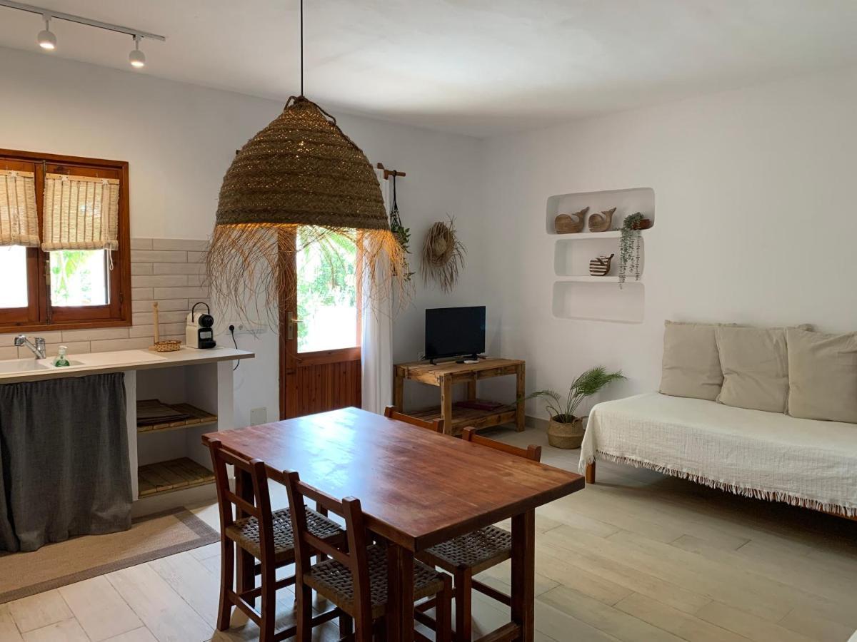 Appartamentos Michel Dos San Ferrán de ses Roques Ngoại thất bức ảnh