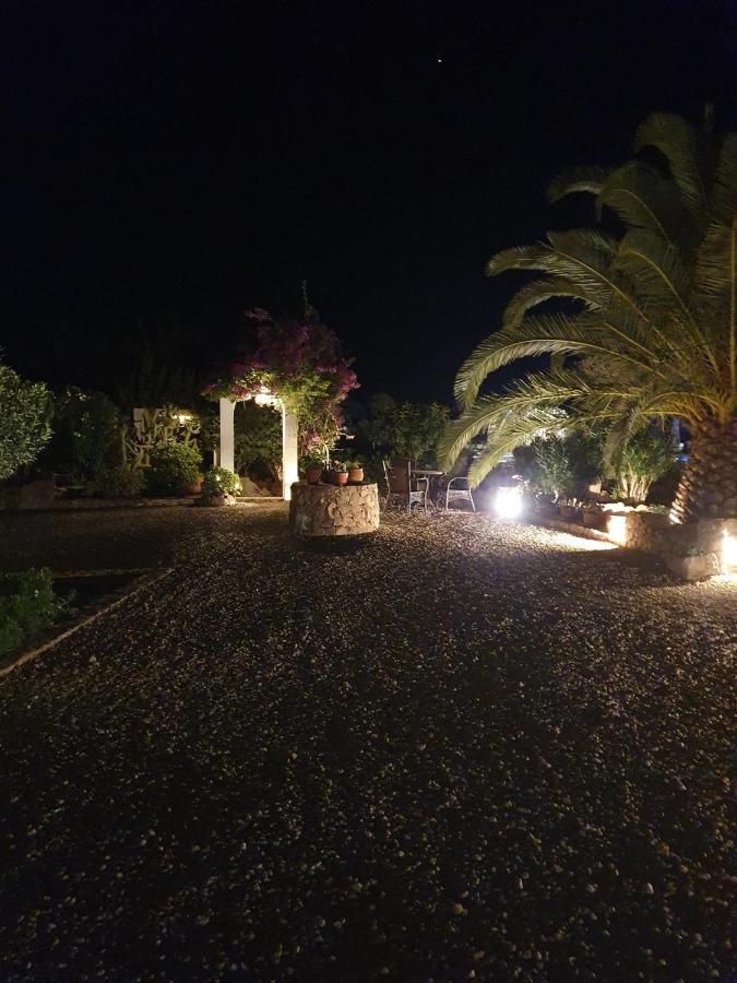 Appartamentos Michel Dos San Ferrán de ses Roques Ngoại thất bức ảnh